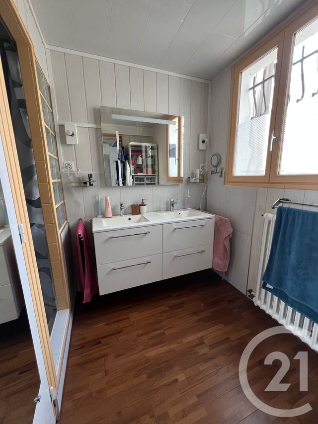 maison à vendre - 9 pièces - 220.0 m2 - BREUILPONT - 27 - HAUTE-NORMANDIE - Century 21 Eure & Patrimoine