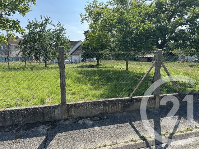 Afficher la photo en grand terrain à vendre - 793.0 m2 - LA HEUNIERE - 27 - HAUTE-NORMANDIE - Century 21 Eure & Patrimoine