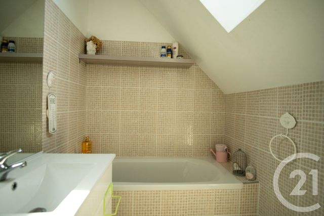 maison à vendre - 5 pièces - 102.0 m2 - FOUCRAINVILLE - 27 - HAUTE-NORMANDIE - Century 21 Eure & Patrimoine